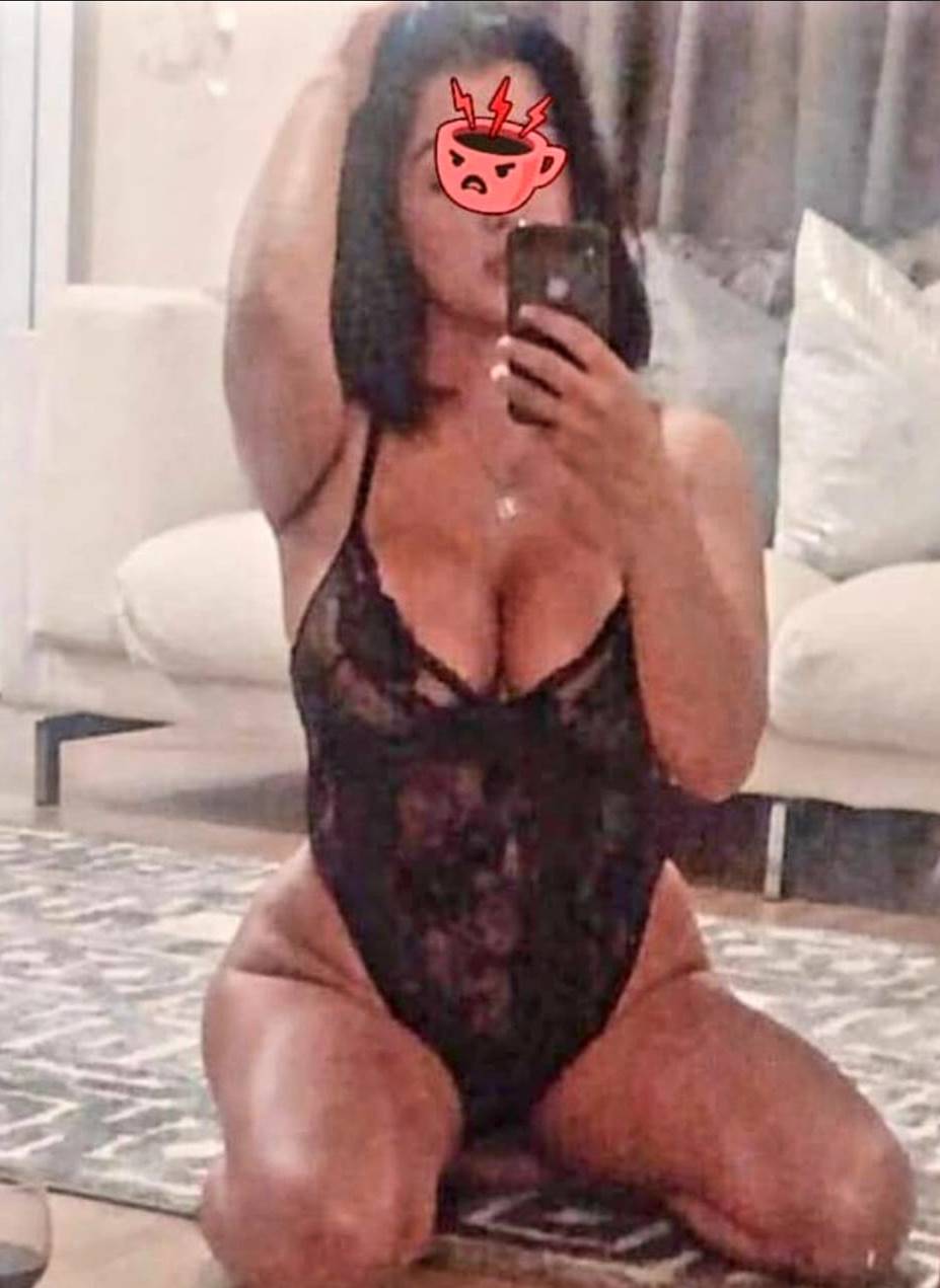 Kayaşehir Escort Bayan Tuğçe İle Benzersiz Deneyimler Yaşayın